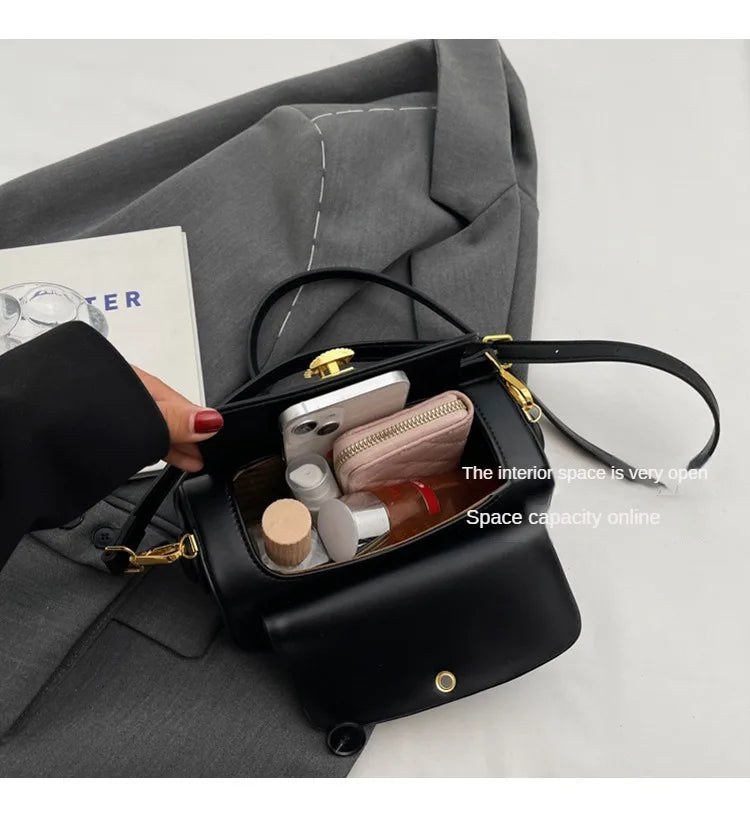 AVEN - 
Classic Black Shoulder Bag Women's Versatile Retro Crossbody Square Bags 2024 New Large Capacity Textured Leather Flap Handbags