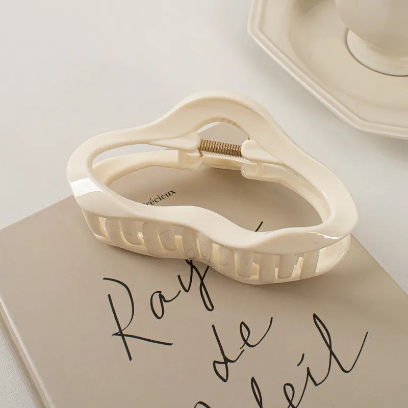 Clawelle - Irregular Hollow Out Hair Claws Clips Women Girls Tortoiseshell Large Crab Hair Clamps Barrettes Clips Hair Accessories Fashion