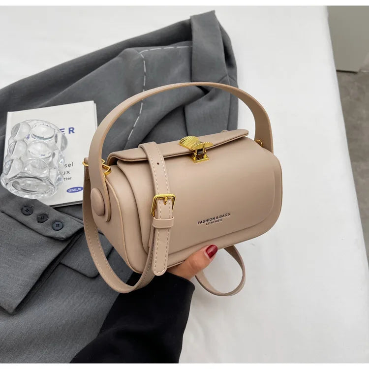 AVEN - 
Classic Black Shoulder Bag Women's Versatile Retro Crossbody Square Bags 2024 New Large Capacity Textured Leather Flap Handbags