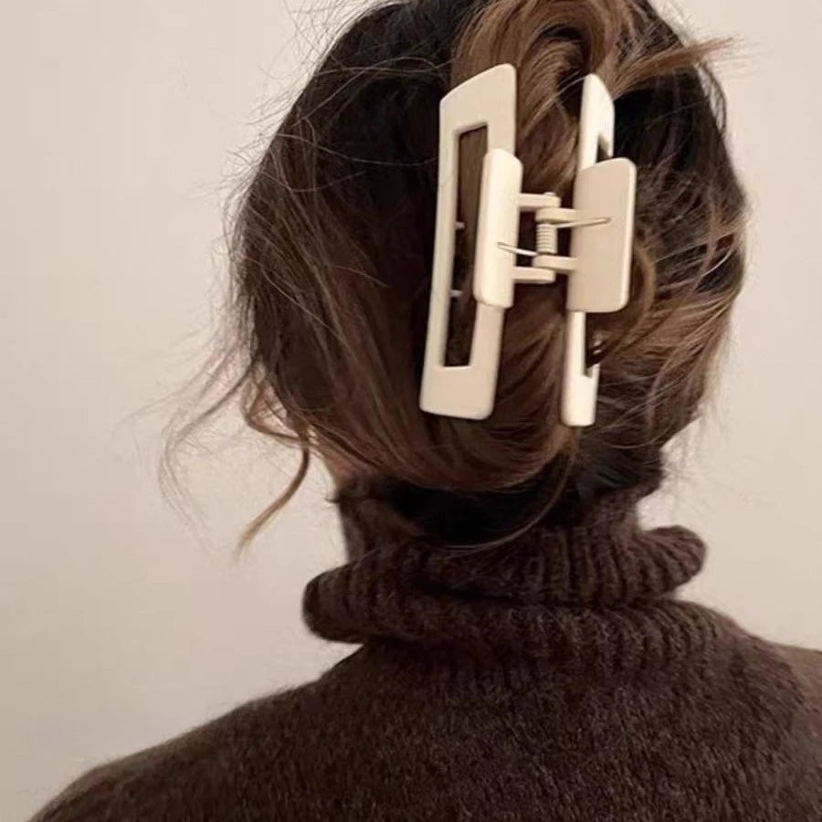 Veloura - 4Pcs/Set Women Girls Claw Clips Coffee Black Hair Claw Nonslip Crab Hairpins Barrette Fashion Hair Accessories Gifts