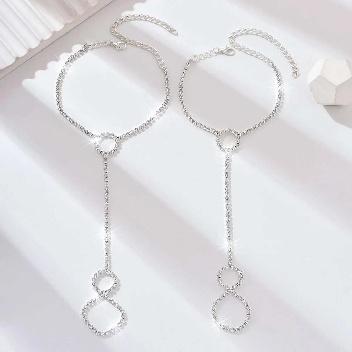 ANKLÉA - 
2 women's trendy and fashionable claw chain series circular ankle chain outdoor tourism beach banquet party holiday gift